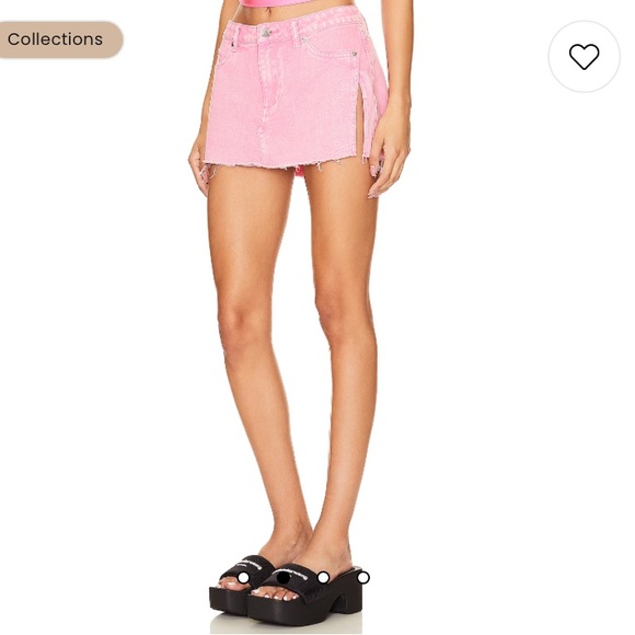 NWT Zuri Skirt in Malibu Pink
SER.O.YA Revolve - Picture 3 of 4